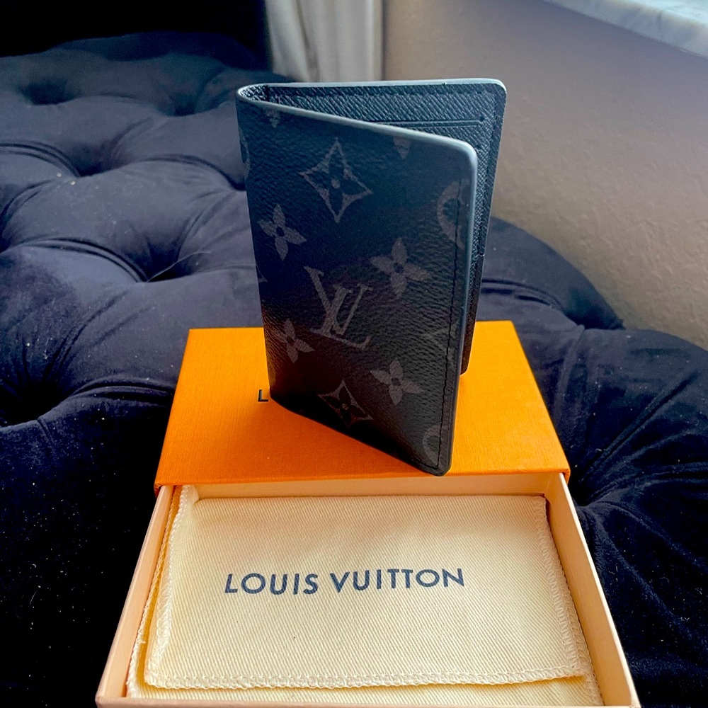 Louis Vuitton Mens wallet